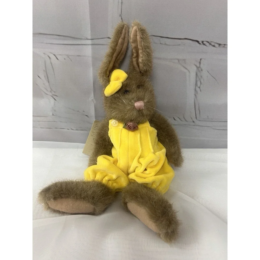 Vintage Boyds Collectible 